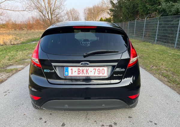 Ford Fiesta cena 16900 przebieg: 175342, rok produkcji 2011 z Opoczno małe 277